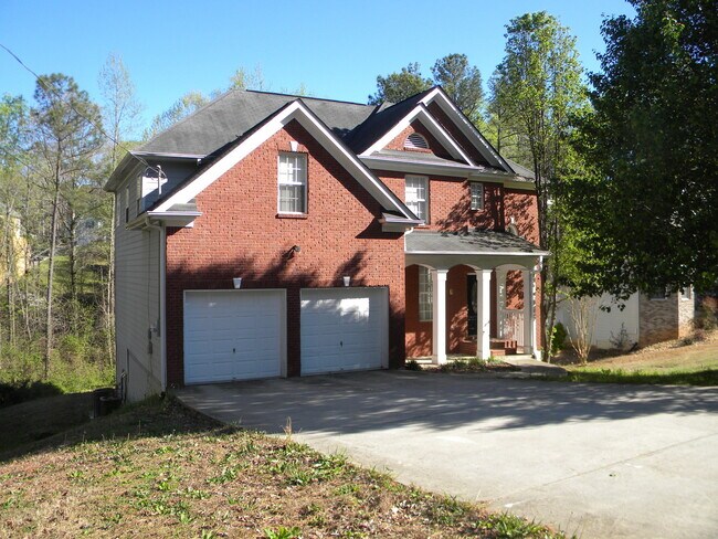 Building Photo - Home For The Holidays!! Huge 4 Bedroom/3 Bath Home Available In Perfect Lithonia Location!!!