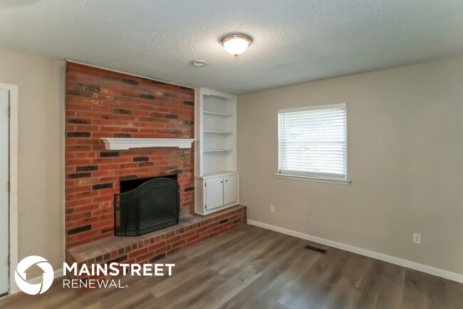 Photo - 916 Clear Creek