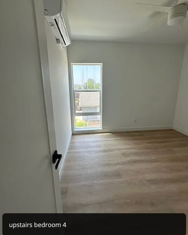 Photo - 4594 Harbinson Ave