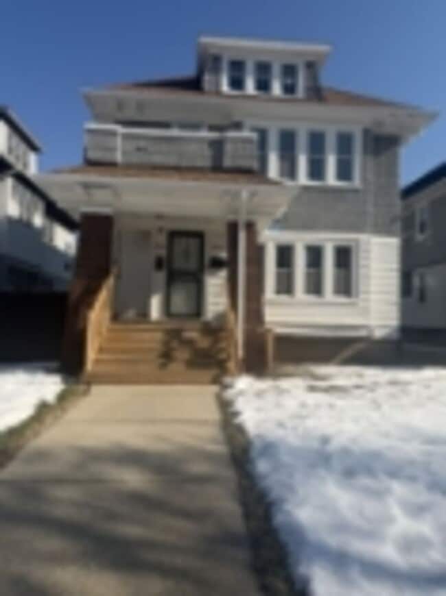 Building Photo - 2542 N 50th St Unit 2544