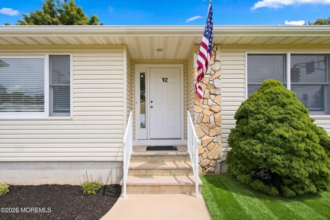 Photo - 92 Birch St
