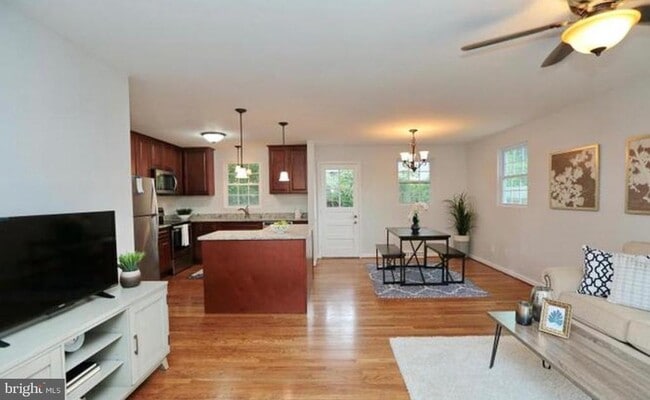 Photo - 2609 Dakota St