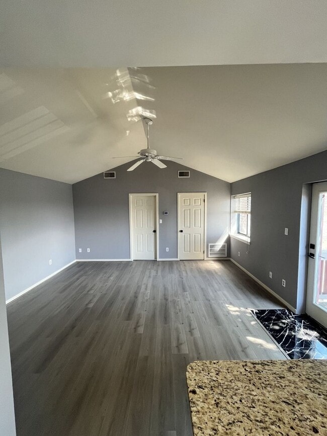 Photo - 146 Paladin Dr