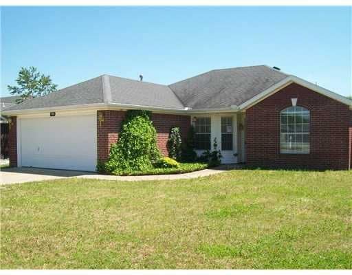 Building Photo - Cass