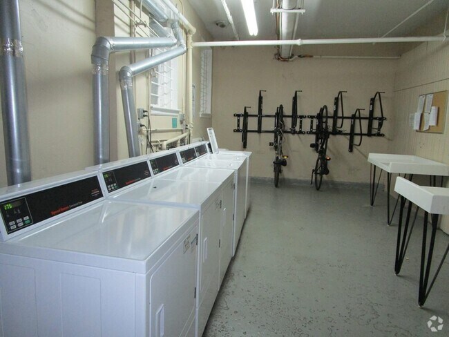 Building Photo - 74 Fenway Unit B3 Rental