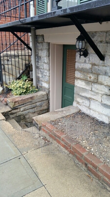 Photo - 112 E 5th St