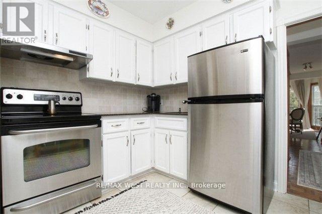 Photo - 730 Logan Ave