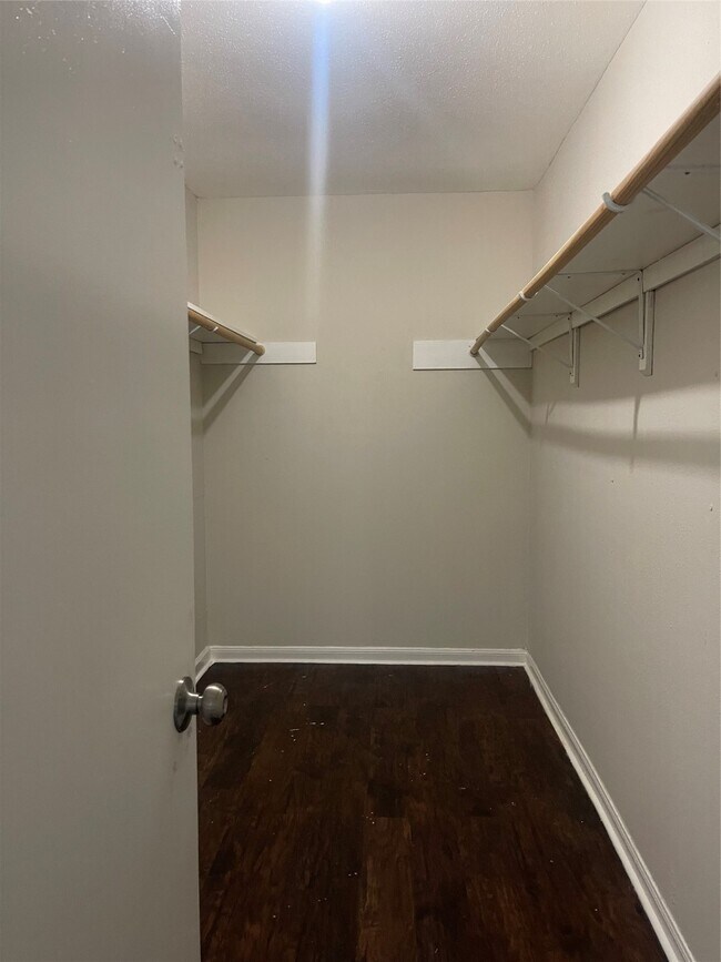 Photo - 7715 Rolling Ridge Dr