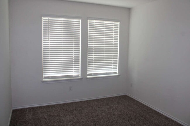 Photo - 3012 Glazner Dr