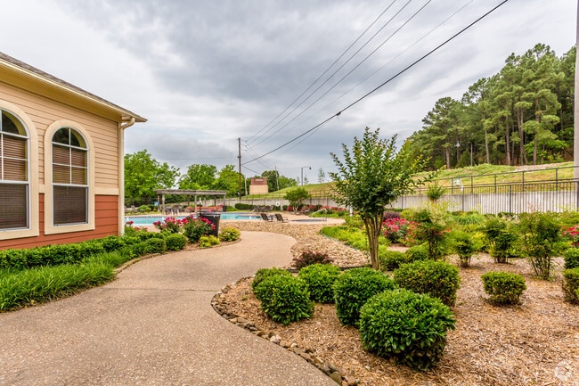Photo - Vista Place Student Apartments