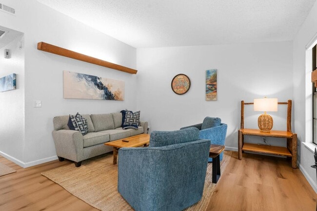 Building Photo - 275 Ozark Mountain Resort Dr Unit 51