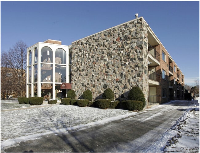 IMPERIAL HOUSE APARTMENTS