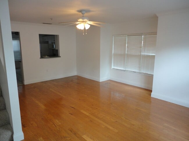 Photo - Beautiful 2 Bedroom, 2.5 Bath Condo in Desirable Isabella Park Unit 8