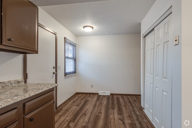 2BR, 1.5BA - 1,050SF - Dining Room