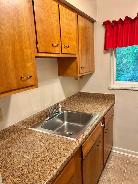 Photo - 884 Mohawk Trail