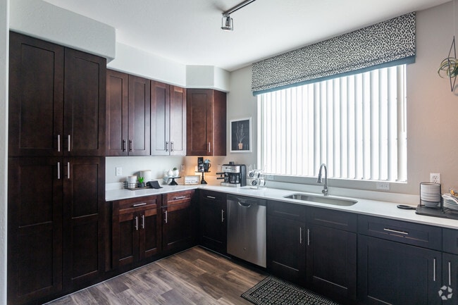 2BR, 2BA - 1246 SF - Haven Townhomes at P83