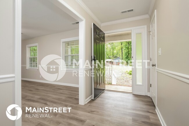 Photo - 237 Creekwood Dr