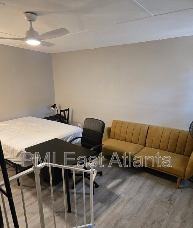 Building Photo - 1661 Brewer Blvd SW Unit 2