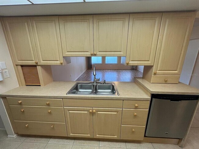 Photo - 3710 Wilkinson Rd