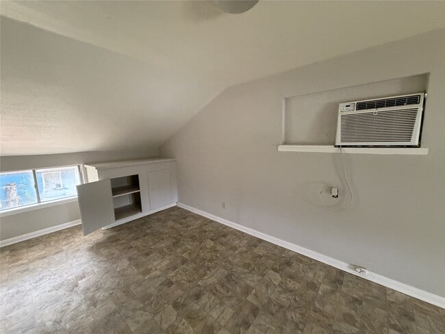 Photo - 7010 Corsicana St