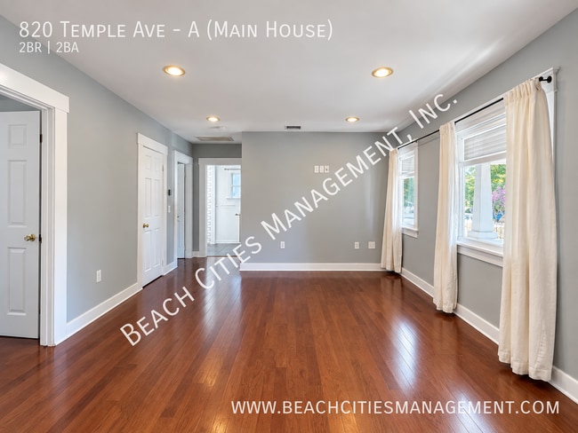 820 Temple Ave Unidad A (Main House)