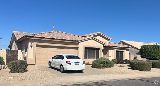 Building Photo - Great home on quiet cut-de-sac