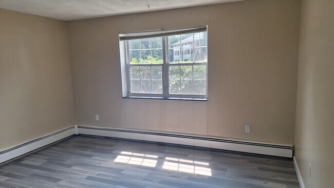 Photo - 5 Kenmar Dr Unit 7