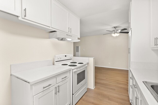 Photo - Melrose Place Apartments