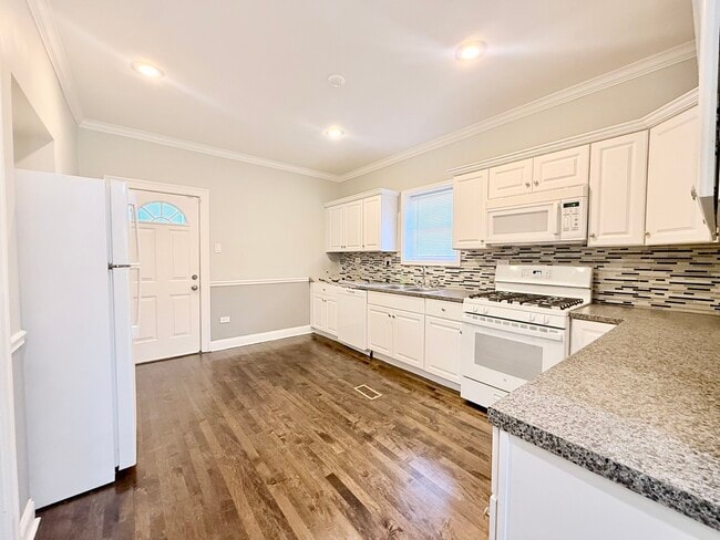 Photo - 7239 S Campbell Ave