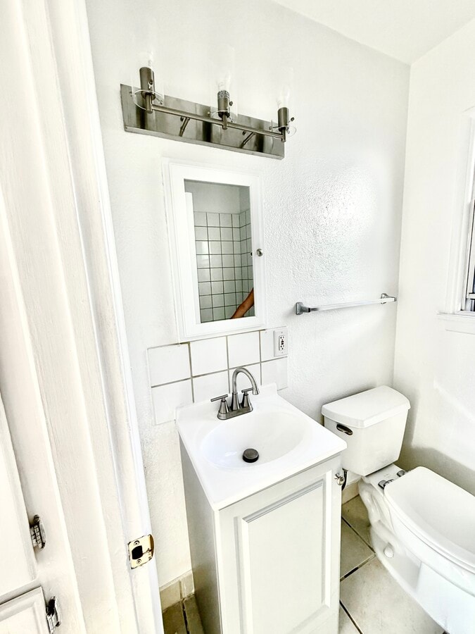 Photo - 1828 S Rimpau Blvd