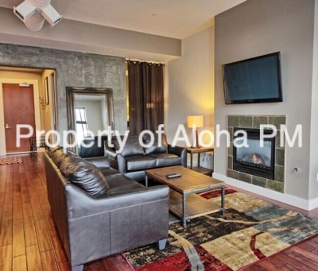 Photo - 419 S 8th St