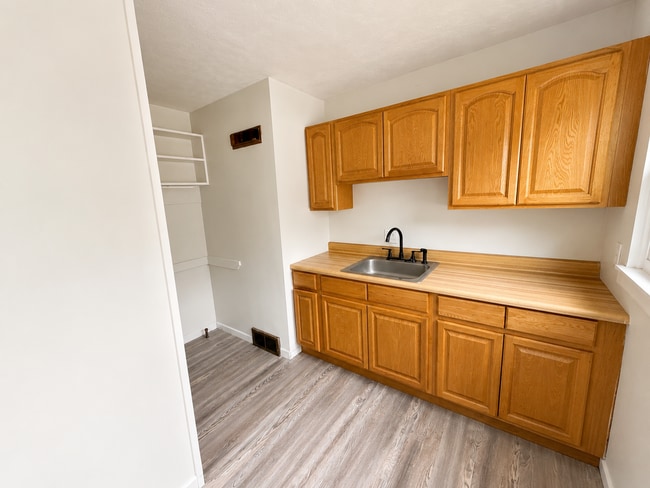 Photo - Charming & Affordable 2-Bedroom Home Near Linden – Move-In Ready!