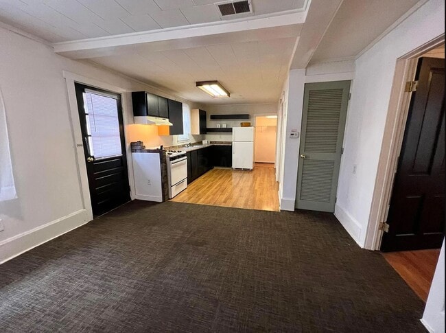 Photo - 167 Watkins St
