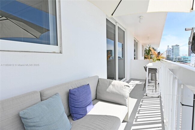 Building Photo - 401 Ocean Dr Unit 1003 Rental