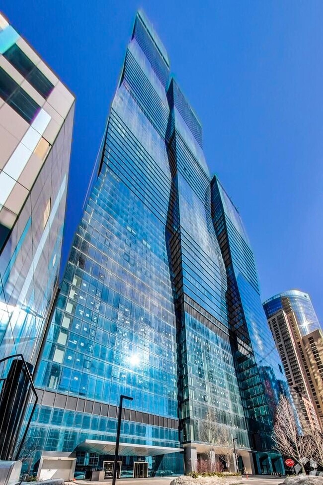 Building Photo - 363 E Wacker Dr Unit 4202 Rental