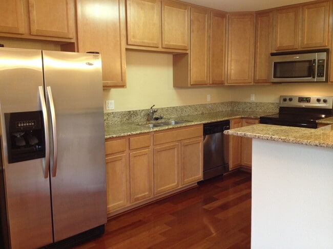 Photo - 300 Glenwood Cir Unit 299