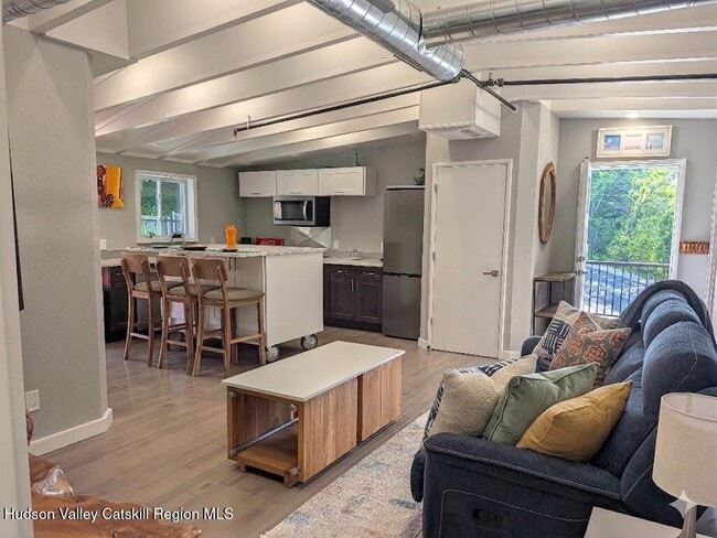 Photo - 165 Abeel St