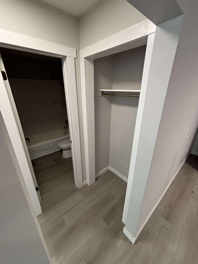 Photo - 30 Parkwood Dr Unit 24