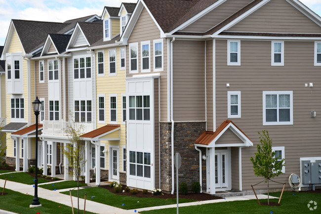 Building Photo - The Ridge at Talcott Mountain Rental