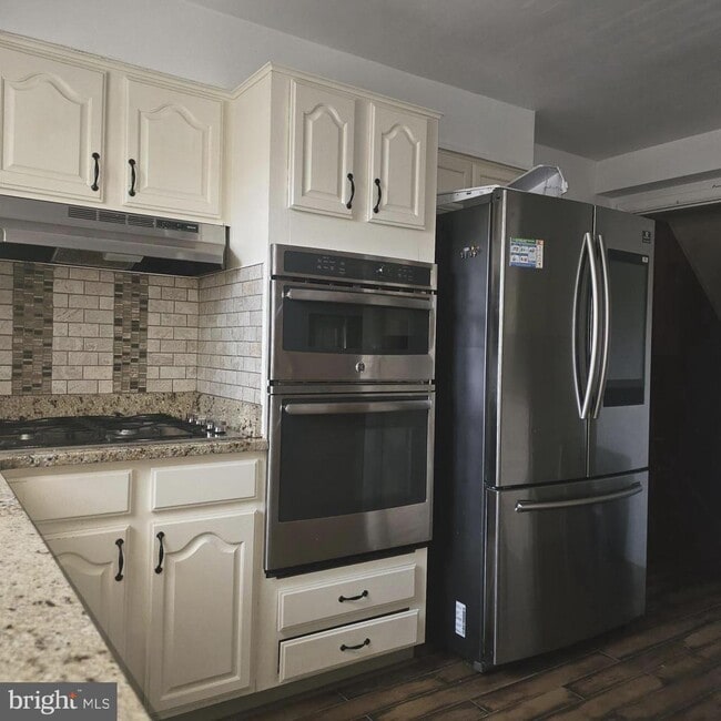 Building Photo - 843 Lenton Ave Rental