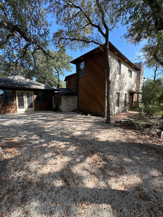 Photo - 312 Grande St