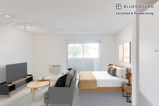 Building Photo - 3883 Ingraham St