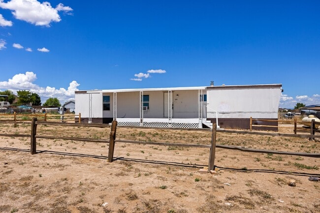 Building Photo - 820 Beefway Ranch Ct Rental