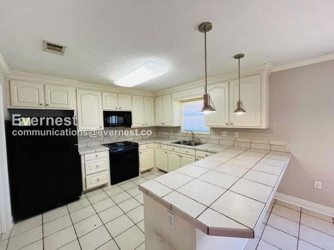 Photo - 236 Holmar Dr