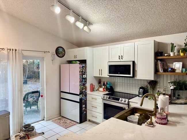 Photo - 12811 Shotgate Ct