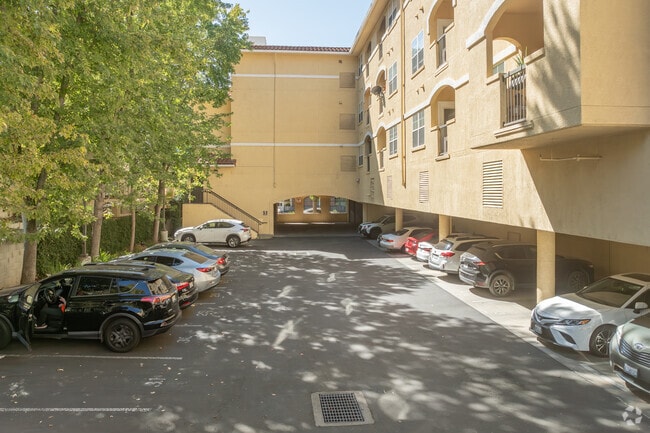 Estacionamiento - The Fremont Building