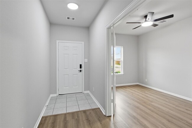 Photo - 2429 Palisade Crst Dr