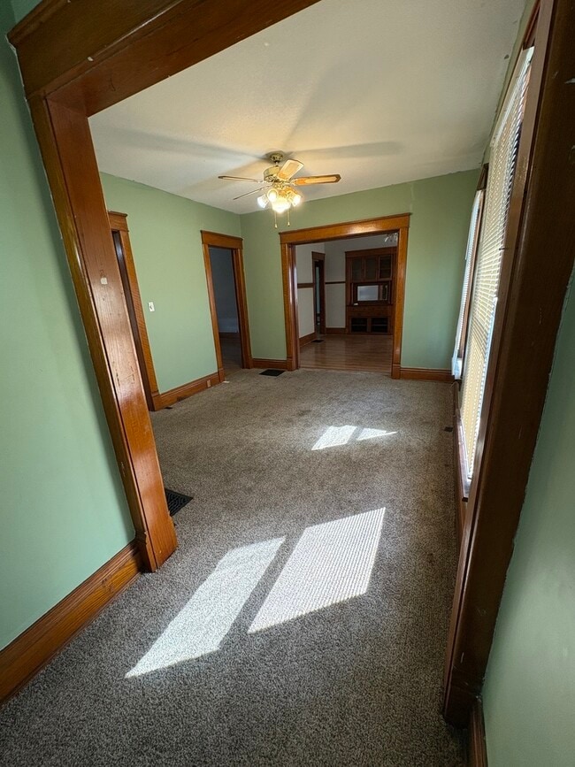 Photo - 204 N Division Ave