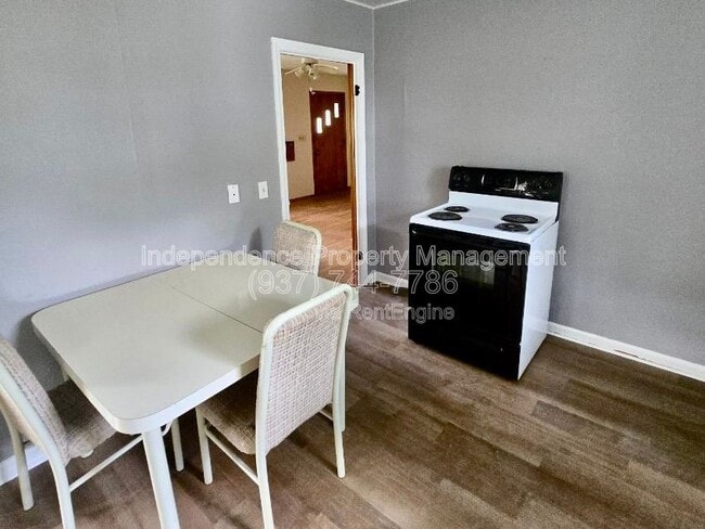 Photo - 1220 W 19th St