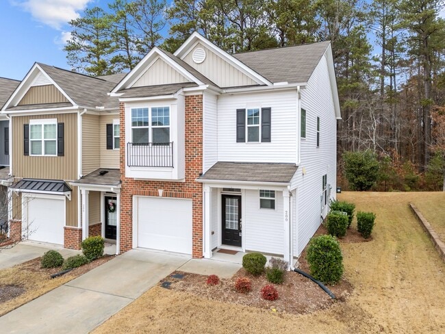 Photo - 200 Traphill Dr